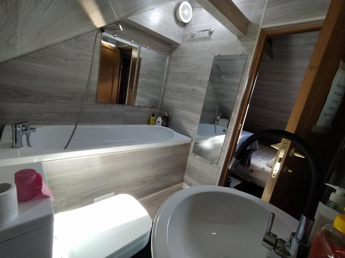 Апартаменты Ismail&Stefan Cel Mare Red Кишинёв Экстерьер фото